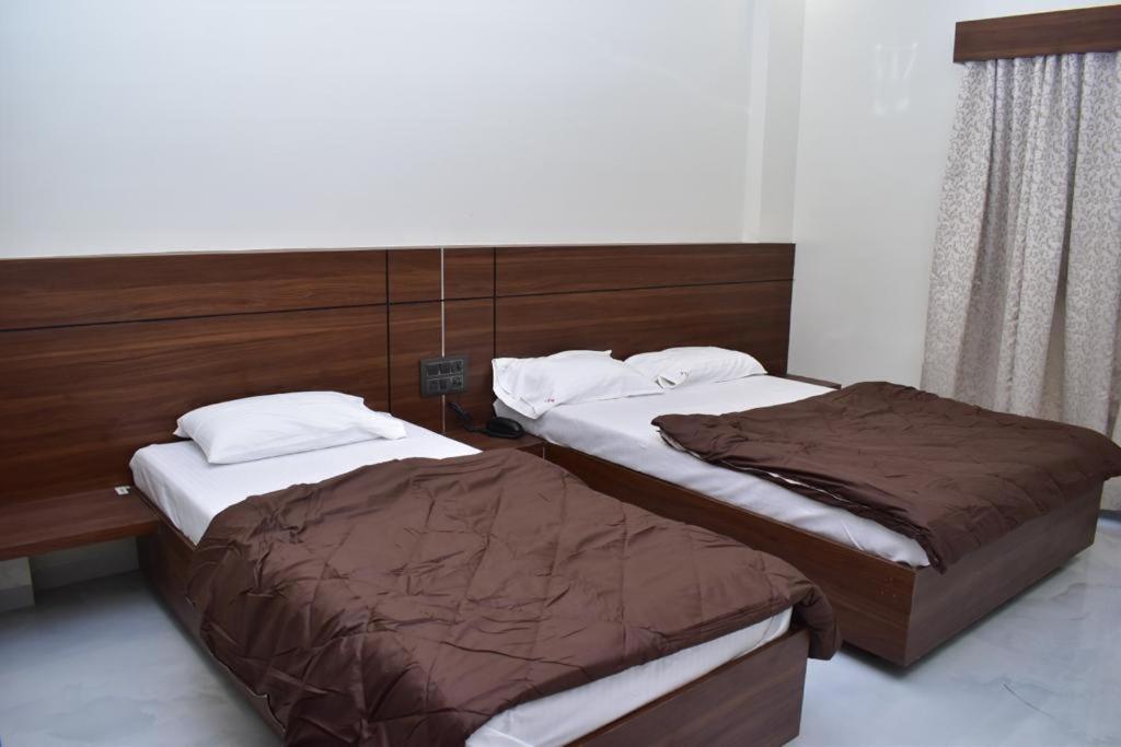 שירדי Hotel Sai Sandesh מראה חיצוני תמונה