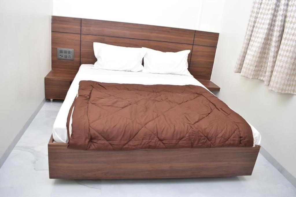 שירדי Hotel Sai Sandesh מראה חיצוני תמונה